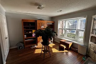 27 Park Village Ln, Greensboro, NC 27455 - Photo 8