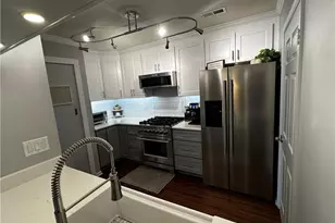 27 Park Village Ln, Greensboro, NC 27455 - Photo 6