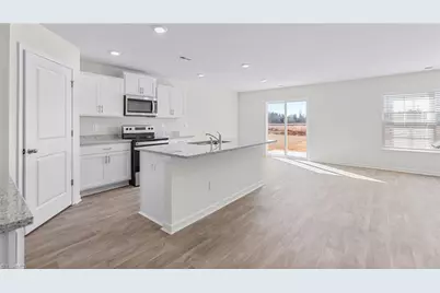 535 Forest Creek Drive, Winston-Salem, NC 27107 - Photo 8