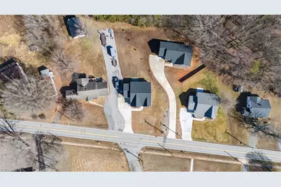 372 W Lee Avenue, Yadkinville, NC 27055 - Photo 36