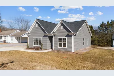 372 W Lee Avenue, Yadkinville, NC 27055 - Photo 28