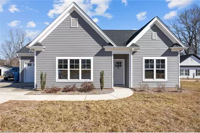 372 W Lee Avenue, Yadkinville, NC 27055 - Photo 24