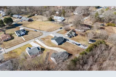 372 W Lee Avenue, Yadkinville, NC 27055 - Photo 40