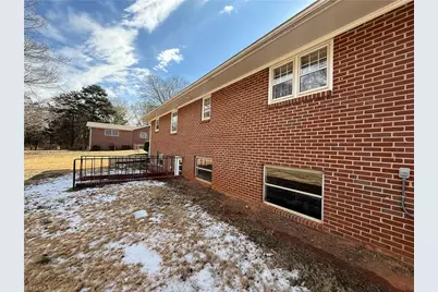 2323 Frederick Drive, Winston-Salem, NC 27103 - Photo 16