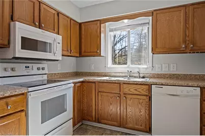 1113 Century Park Avenue, Kernersville, NC 27284 - Photo 6