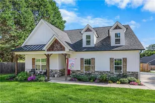 341 N Peace Haven Rd, Winston-Salem, NC 27104 - Photo 2