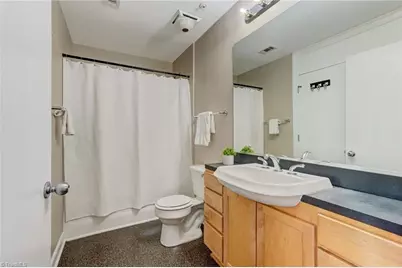 411 Washington Street #309, Greensboro, NC 27401 - Photo 16