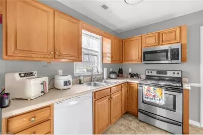 1513 Birkdale Court, High Point, NC 27265 - Photo 12