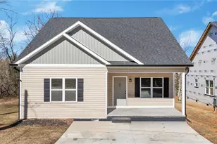 43 Robbins Cir, Lexington, NC 27292 - Photo 2