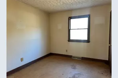 219 Sunset Circle, Mocksville, NC 27028 - Photo 12