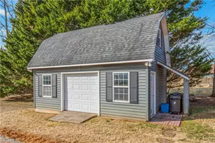 321 W Main St, East Bend, NC 27018 - Photo 34