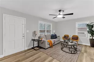 828 Circle Dr, High Point, NC 27262 - Photo 6