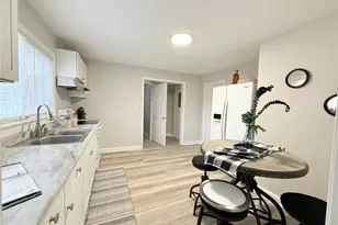 828 Circle Dr, High Point, NC 27262 - Photo 4