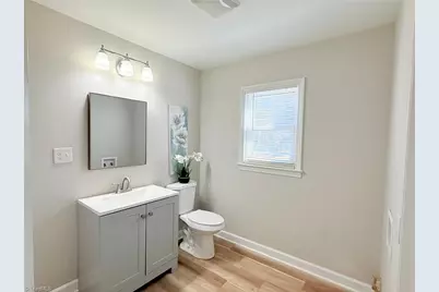 828 Circle Drive, High Point, NC 27262 - Photo 8