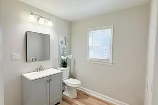 828 Circle Dr, High Point, NC 27262 - Photo 8