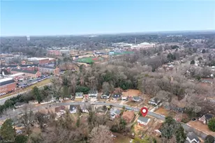 828 Circle Dr, High Point, NC 27262 - Photo 30