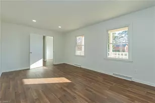 213 Sidney St, Lexington, NC 27295 - Photo 6