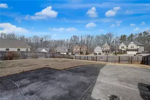 405 Summerwalk Rd, Greensboro, NC 27455 - Photo 40