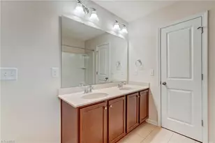 405 Summerwalk Rd, Greensboro, NC 27455 - Photo 34