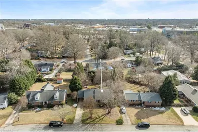 2807 New Hanover Drive, Greensboro, NC 27408 - Photo 28