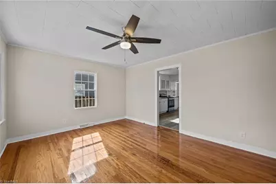 915 Turrentine Street, Burlington, NC 27215 - Photo 6