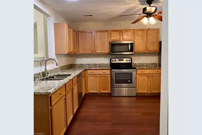 520 Martha Court, Kernersville, NC 27284 - Photo 6