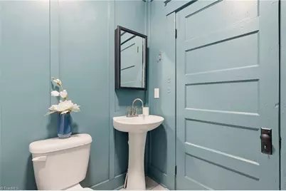 302 Holderby Street, Reidsville, NC 27320 - Photo 14