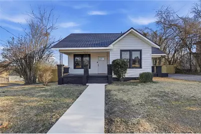 302 Holderby Street, Reidsville, NC 27320 - Photo 1