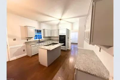 5715 Bayleaf Lane, Greensboro, NC 27455 - Photo 4