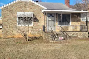 142 Motsinger Dr, Winston-Salem, NC 27107 - Photo 1