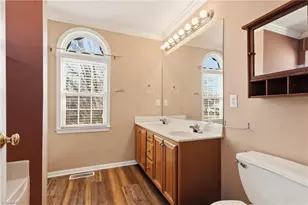 3871 Eagleston Ct, High Point, NC 27265 - Photo 10