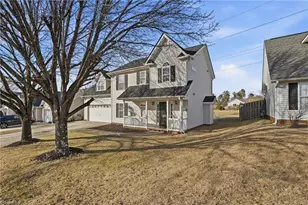 3871 Eagleston Ct, High Point, NC 27265 - Photo 2