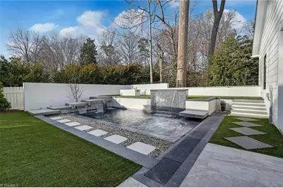 520 Woodland Drive, Greensboro, NC 27408 - Photo 14