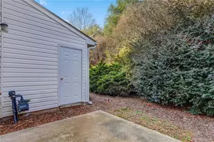 142 Tannenbaum Cir, Greensboro, NC 27410 - Photo 20