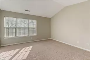 142 Tannenbaum Cir, Greensboro, NC 27410 - Photo 12