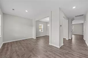 1216 Kerr St, Burlington, NC 27215 - Photo 2