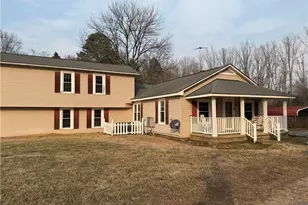 6942 Carbonton Rd, Sanford, NC 27330 - Photo 2