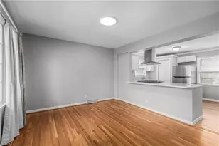 3826 Barkwood Dr, Winston-Salem, NC 27105 - Photo 4