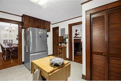 305 Hilltop Drive, Lexington, NC 27292 - Photo 10