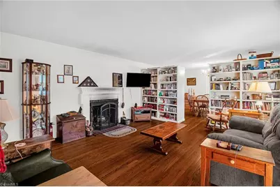 305 Hilltop Drive, Lexington, NC 27292 - Photo 6