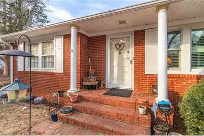 305 Hilltop Drive, Lexington, NC 27292 - Photo 2