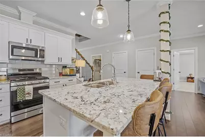 306 Lamplighter Circle, Winston-Salem, NC 27104 - Photo 6