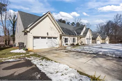 306 Lamplighter Circle, Winston-Salem, NC 27104 - Photo 2