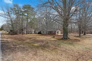 654 Salem Church Rd, Reidsville, NC 27320 - Photo 2