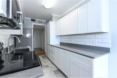 1101 N Elm Street #1005, Greensboro, NC 27401 - Photo 18