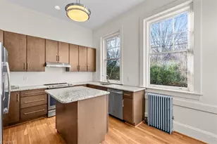 442 S Mendenhall St, Greensboro, NC 27403 - Photo 8