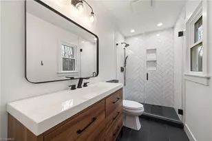 5015 Renville Dr, Greensboro, NC 27406 - Photo 40