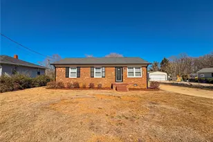 1409 Glenside Dr, Greensboro, NC 27405 - Photo 1