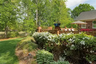 5001 Edinborough Rd, Greensboro, NC 27406 - Photo 38