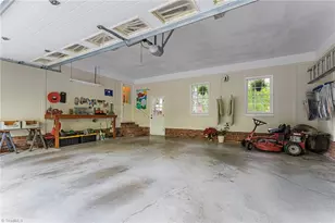 5001 Edinborough Rd, Greensboro, NC 27406 - Photo 32